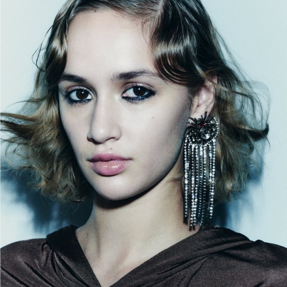 Zara limited edition rhinestones spider earrings you cannot miss - Picture 4 of 6